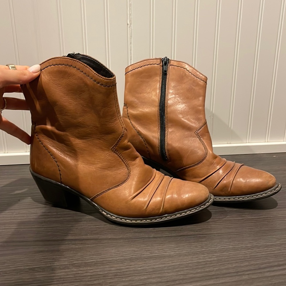 Rieker women’s bootie size 39
